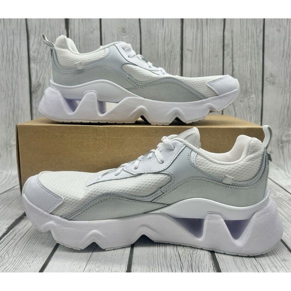 Nike Women's RYZ 365 2 White Metallic Platinum Size 11.5 CU4874‑105 - Picture 4 of 9